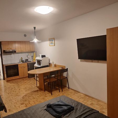 Apartma Luka With Private Parking Изола Экстерьер фото