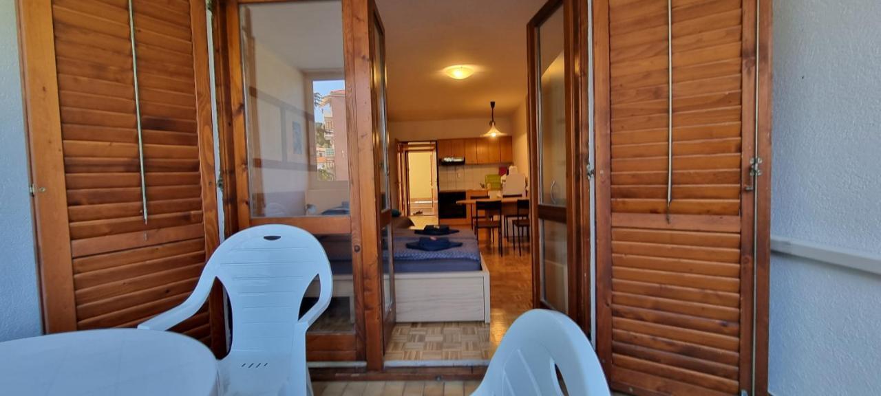 Apartma Luka With Private Parking Изола Экстерьер фото